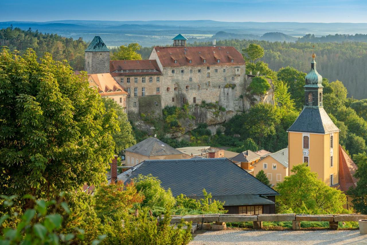 Hotel Zur Aussicht Hohnstein Exteriör bild